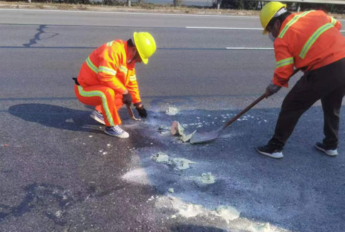 颍上公路下沉注浆加固